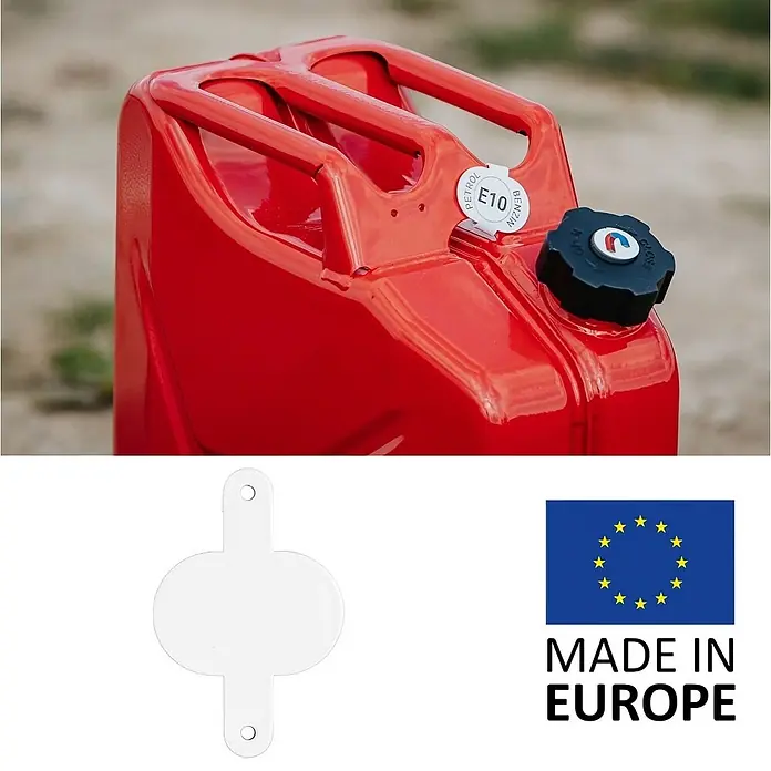 BW Kennzeichnungsclip für Metall-Kraftstoffkanister, Neutral -  - Roter Metall-Benzinkanister mit schwarzer Kappe und E10-Benzin-Etikett. Enthält einen weißen Einsatz und ein „Made in Europe“-Logo.