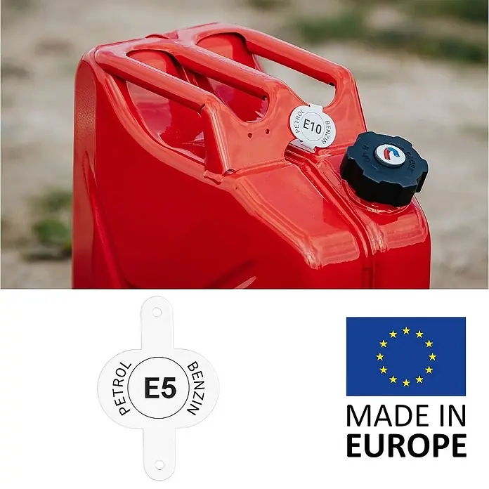 Oxid7 by BW Kennzeichnungsclip für Metall-Kanister, Benzin E5 -  - Roter Metall-Benzinkanister mit E10-Etikett, schwarzem Verschluss und separatem E5-Label & 'Made in Europe'-Logo.