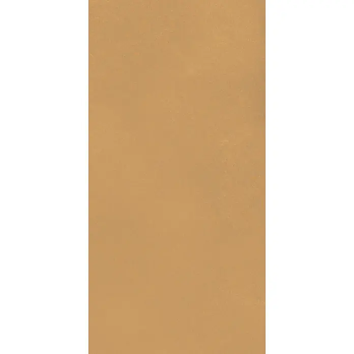 Feinsteinzeug in farbiger gelber Betonoptik 60x120 - Italienische Fliesen -  - Hellbraune, strukturierte Oberfläche mit leichten Farbnuancen.