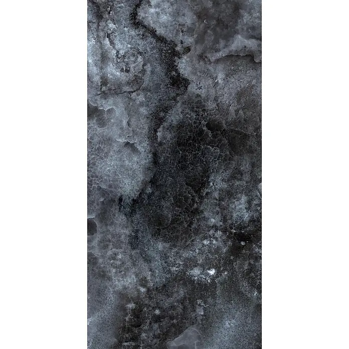 Feinsteinzeug in schwarzer edler Onyx-Marmoroptik 60x120 - Ital. Fliesen -  - Dunkelgraue und schwarze Natursteintextur mit gefleckten Mustern, geeignet für Oberflächen.