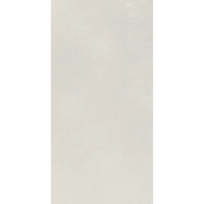 Feinsteinzeug in farbiger weißer Betonoptik 60x120 - Italienische Fliesen -  - Helle graue, subtil texturierte Oberfläche.