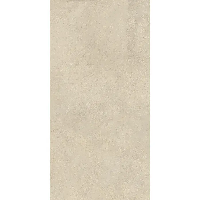 Feinsteinzeug in strukturierter hellbeiger Betonoptik 60x120 -  - Hellbeige Keramikfliese mit dezentem, texturiertem Steinmuster.