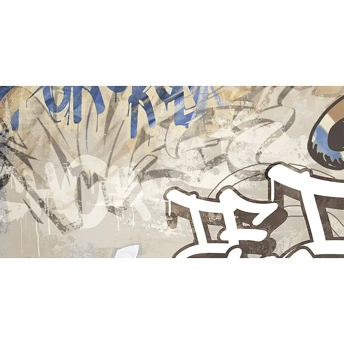 Dekorierte Graffiti-Feinsteinzeug Wandfliese in Beige 60x120, -  - Urbane Street-Art mit mehrschichtigen Graffitis auf einer strukturierten Wand, mit blauer, weißer und grauer Sprühfarbe.