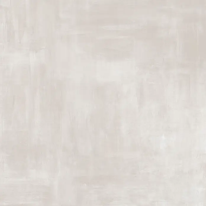 Feinsteinzeug in weißer gebürsteter Betonoptik 120x120 - Ital. Fliesen -  - Subtil texturierte, hellbeige Oberfläche, die Putz oder Beton mit feinen Pinselstrichen ähnelt.