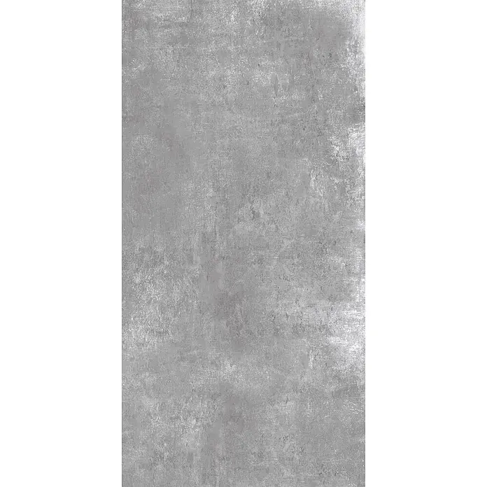 Feinsteinzeug in hellgrauer Harzoptik 60x120, rutschhemmend - Ital. Fliesen -  - Graue, abgenutzte Betontextur.