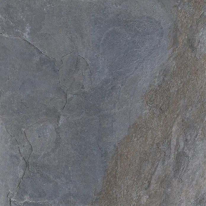 Feinsteinzeug in Steinoptik 60x60, 20 mm, rutschhemmend - Ital. Fliesen -  - Texturierte dunkelgraue Schieferfliese mit subtilen Braunvariationen und natürlichen Rissen.