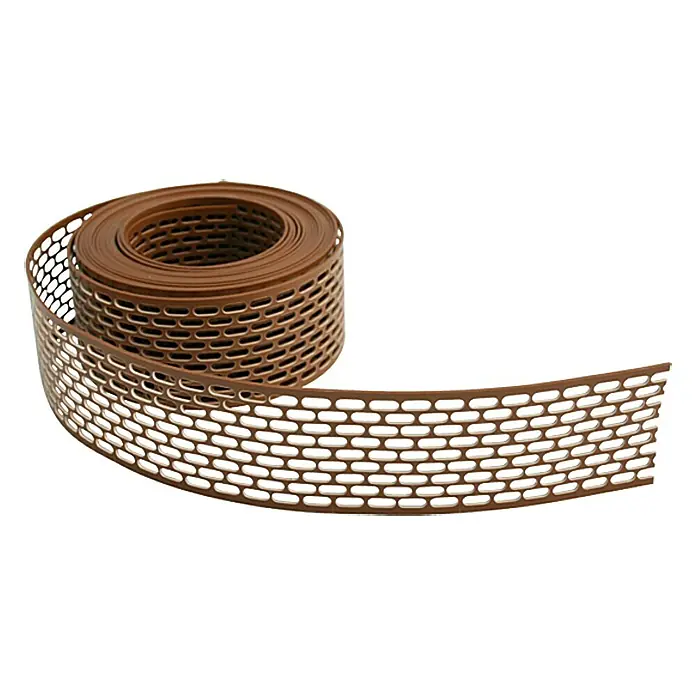 Vogelschutzgitter - 4 m x 100 mm, Rot - Braunes, perforiertes Belüftungsband auf einer Rolle, ideal für den Einsatz im Bauwesen zur Gewährleistung einer ausreichenden Luftzirkulation.