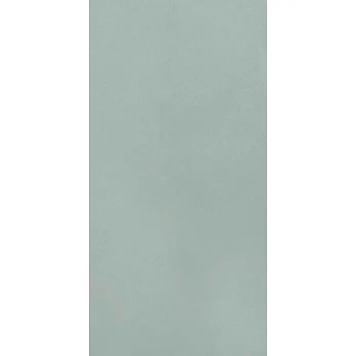 Feinsteinzeug in grüner pastellfarbener Betonoptik 60x120 - Ital. Fliesen -  - Hellblaugrünes Material mit feiner matter Textur.