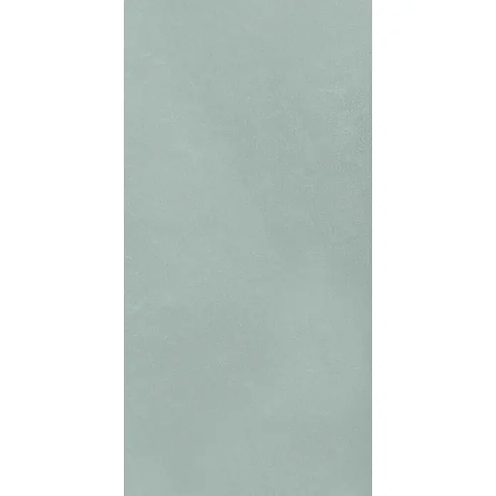 Feinsteinzeug in grüner pastellfarbener Betonoptik 60x120 - Ital. Fliesen -  - Matt, hellblau-graues strukturiertes Material.