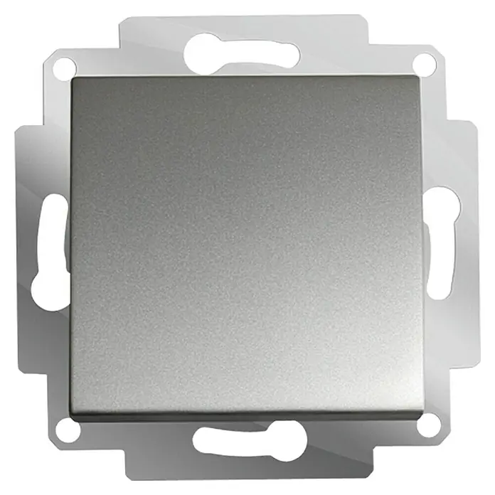 Voltomat ART Wechselschalter - Silber, Unterputzmontage, 10 A, 6 Stk. - Nahaufnahme eines silbernen, quadratischen Lichtschalters mit metallischer Einfassung, der modernes Design und Funktionalität vereint.
