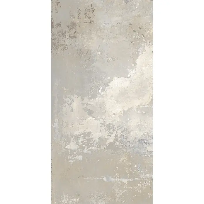 Feinsteinzeug in industrieller beiger Betonoptik 60x120 - Ital. Fliesen -  - Helle beige-graue Textur mit verwittertem Putz- oder Beton-Effekt, geeignet für Wände oder Böden.
