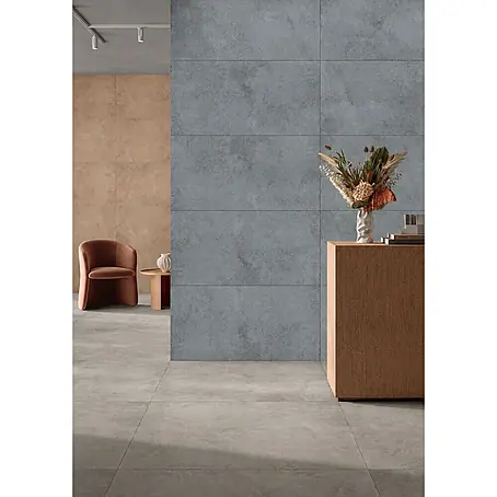 Feinsteinzeug in strukturierter blauer Betonoptik 60x60 - Ital. Fliesen