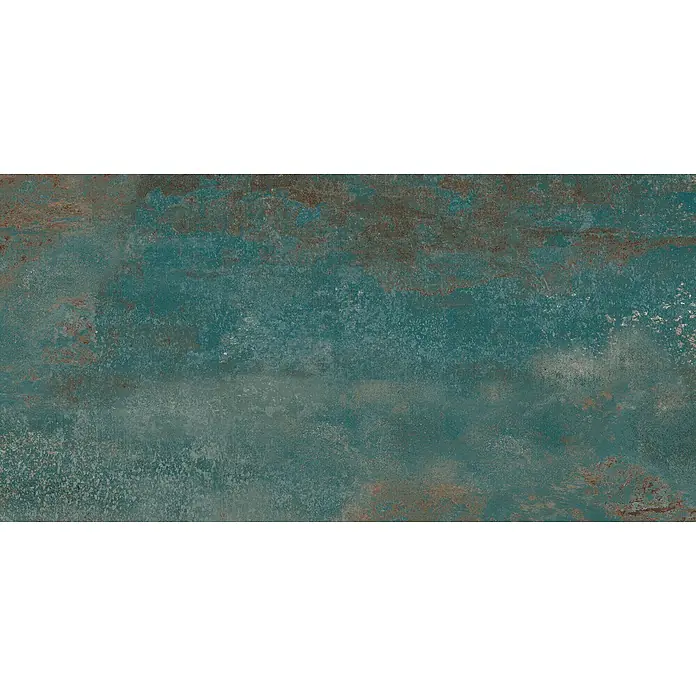 Feinsteinzeug in oxidierter grüner Metalloptik 60x120 - Ital. Fliesen -  - Strukturierte Oberfläche in Petrol und Braun, die an verwittertes Metall oder oxidierten Stein erinnert.