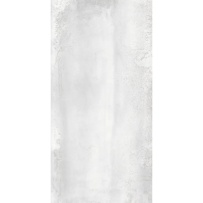Feinsteinzeug in Metall weißer Betonoptik 60x120 - Italienische Fliesen -  - Hellgraue Texturoberfläche mit subtilen Variationen, die an verwitterten Putz oder Beton erinnert.