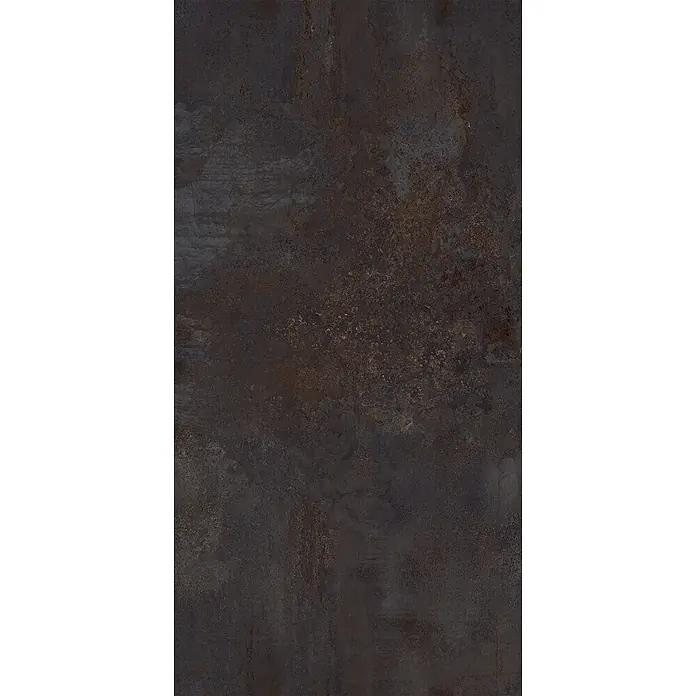Feinsteinzeug in oxidierter schwarzer Metalloptik 60x120 - Ital. Fliesen -  - Dunkle, oxidierte Metalloberfläche mit rauer, unebener Textur und rostbraunen Bereichen.