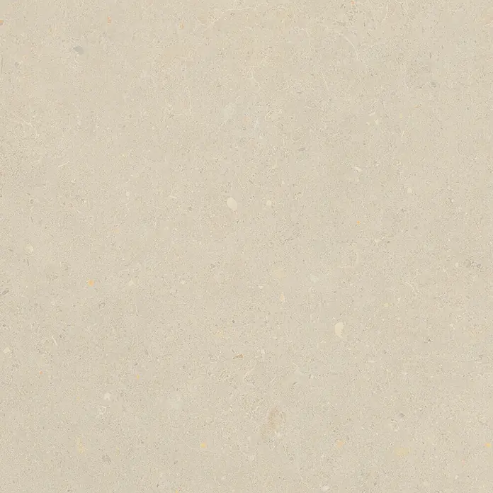 Feinsteinzeug in matter beiger Betonoptik 60x60 - Italienische Fliesen -  - Helle beige gesprenkelte Naturstein- oder Terrazzo-Oberflächentextur.