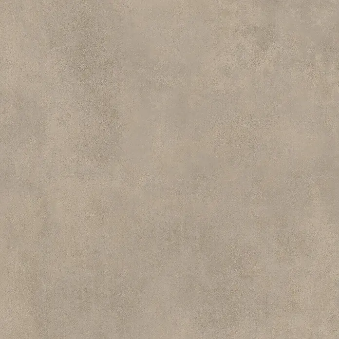 Feinsteinzeug in spachtelartiger brauner Harzoptik 80x80 - Ital. Fliesen -  - Hellbraun-graue Beton- oder Steinstruktur, matte Oberfläche.