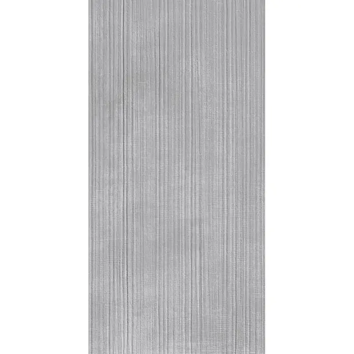 Feinsteinzeug Wandfliese in grauer geriffelter Betonoptik - Ital. Fliesen -  - Graue, vertikal gebürstete Metalltextur.
