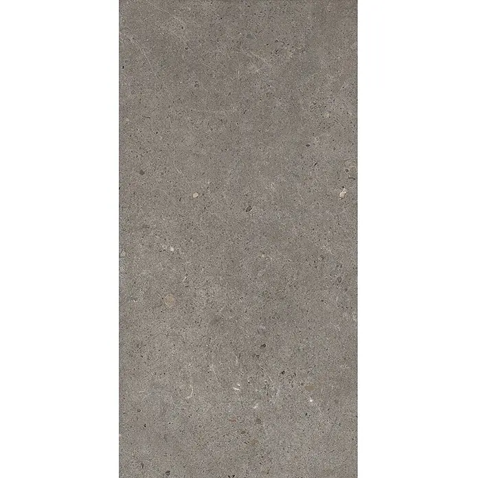 Design-Feinsteinzeug brauner matter 30x60 - Italienische Fliesen -  - Dunkelgraue Beton-/Terrazzo-Textur mit Sprenkeln und subtilen Variationen, geeignet für Boden- oder Wandflächen.