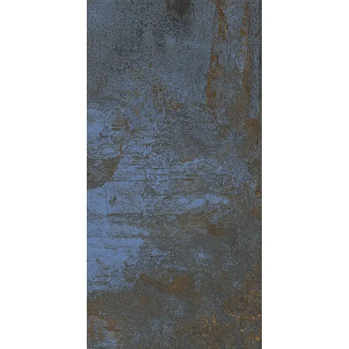 Feinsteinzeug in blauer Metalloptik 30x60 - Italienische Fliesen -  - Texturierte blaugraue Oberfläche mit rostigem, oxidiertem Effekt, ähnlich gealtertem Metall.