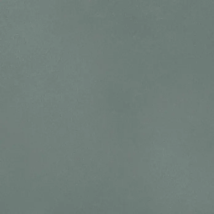 Feinsteinzeug in farbiger salbeigrüner Betonoptik 60x60 - Ital. Fliesen -  - Muster aus mattem, graugrünem Material mit glatter, leicht strukturierter Oberfläche.