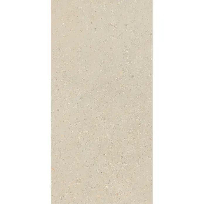 Feinsteinzeug in matter beiger Betonoptik 30x60 - Italienische Fliesen -  - Helle beigefarbene Steinstruktur mit feinen Sprenkeln, geeignet für Boden oder Wände.
