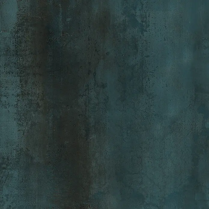 Design-Feinsteinzeug in Grün 120x120 - Italienische Fliesen -  - Dunkelbläulich-grüne, texturierte Oberfläche aus gealtertem Metall mit subtilen Farbvariationen.