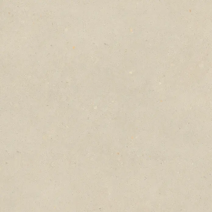 Feinsteinzeug in matter beiger Betonoptik 80x80 - Italienische Fliesen -  - Helle beige gesprenkelte Steinfliesenoptik mit subtiler Textur, ideal für moderne Boden- oder Wandverkleidungen.