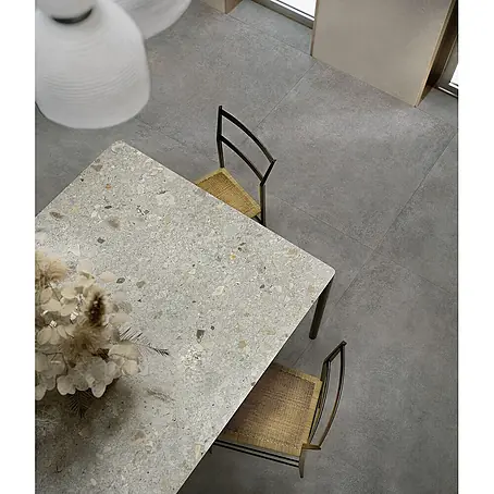 Feinsteinzeug in dunkelgrau Betonoptik 60x60 - Italienische Fliesen