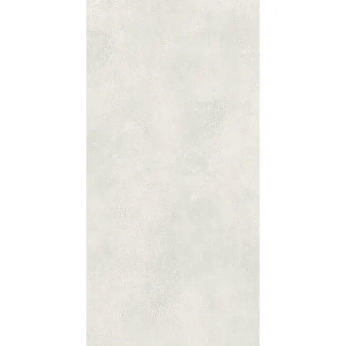 Feinsteinzeug in spachtelartiger weißer Harzoptik 60x120 - Ital. Fliesen -  - Hellgraue, texturierte Oberfläche mit dezentem Beton- oder Steineffekt.