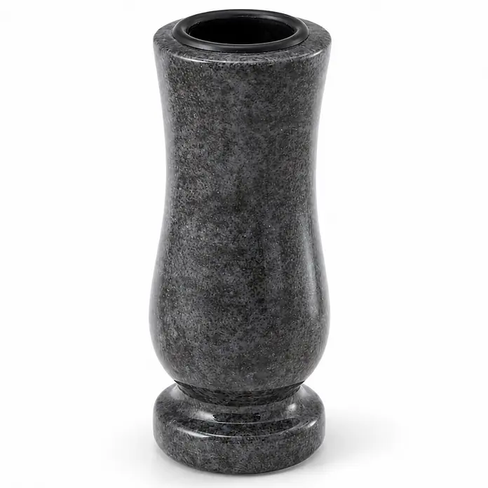 Grabvase Taille-medium, ØxH: 12x25 cm, Granit, Orion, Blaugrau -  - Dunkelgraue gesprenkelte Granitvase mit schwarzem Kunststoffeinsatz, gekrümmtem Körper und ausgestelltem Sockel.