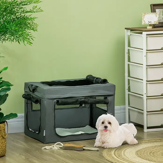 PawHut Hundetasche Grau 60L x 42B x 42H cm -  - Graue weiche Haustierbox, für einen kleinen Hund, mit einem weißen Hund daneben.
