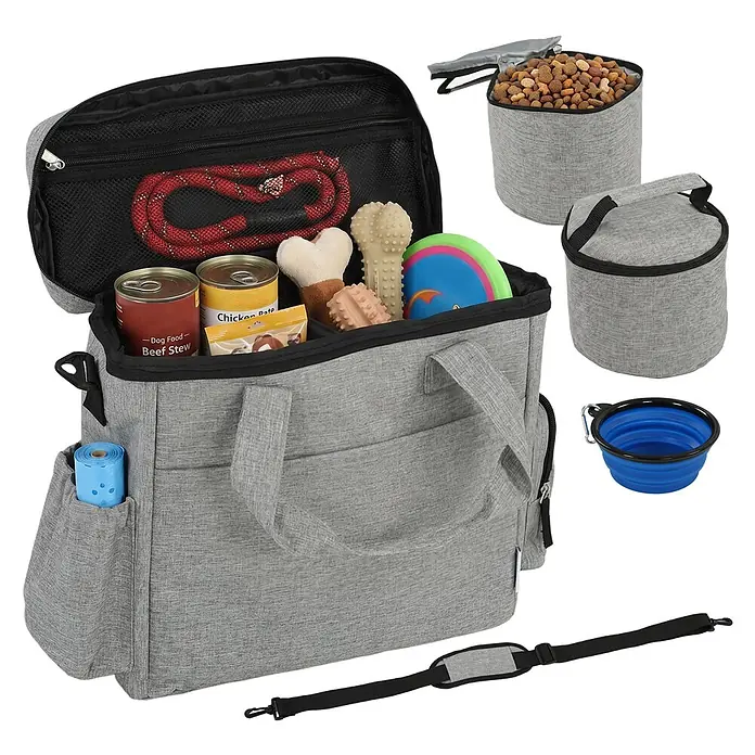 PawHut Katzentransporttasche Hellgrau 38L x 17B x 35H cm -  - Graue Hundereisetasche mit Futter, Spielzeug, Leine, Kotbeuteln, separatem Futterbehälter und faltbarer Schüssel.