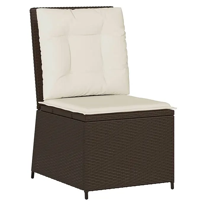 Furnicato Gartensessel mit Liegefunktion aus PE-Rattan, Braun -  - Brauner Polyrattan-Gartenstuhl mit cremefarbenen Kissen.
