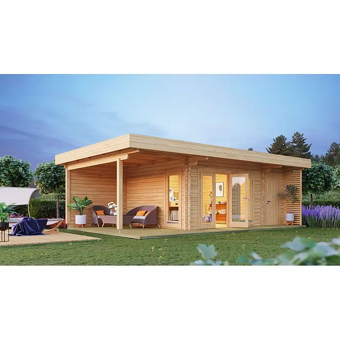 Gartenlounge Modell Petra 44 C mit Anbau, 21.39 m², Isolierverglasung -  - Hölzernes Gartenhaus mit Terrasse und Sitzgelegenheiten, beleuchteter Innenraum in der Abenddämmerung.