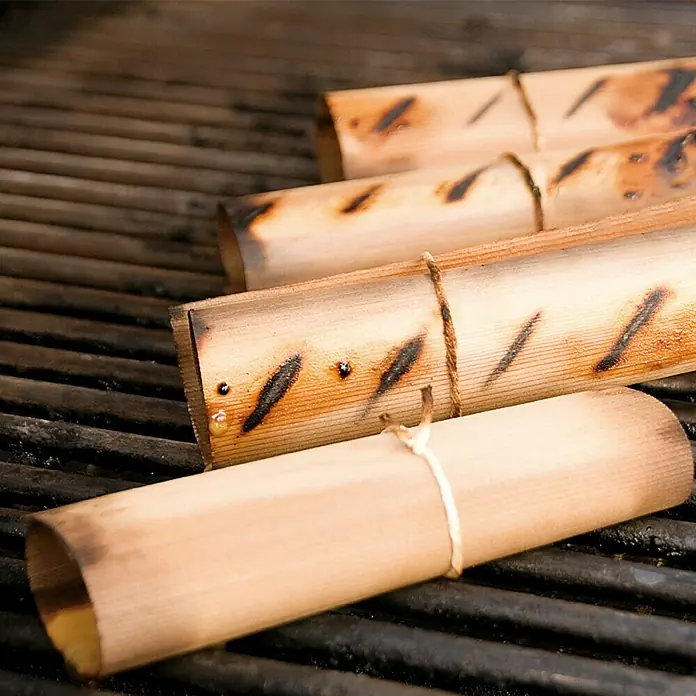 Weber Wood Wraps - 8 Stk., Zedernholz - Gegrillte Bambusrohre. Köstliche, in Bambusrohren gegrillte Speisen, die ein einzigartiges Raucharoma verleihen.