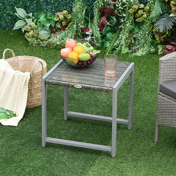 Furnicato Beistelltisch Polyrattan Grau Hartglas 50x49,5x50 cm -  - Grauer Outdoor-Beistelltisch mit Glasplatte und Rattan-Optik.