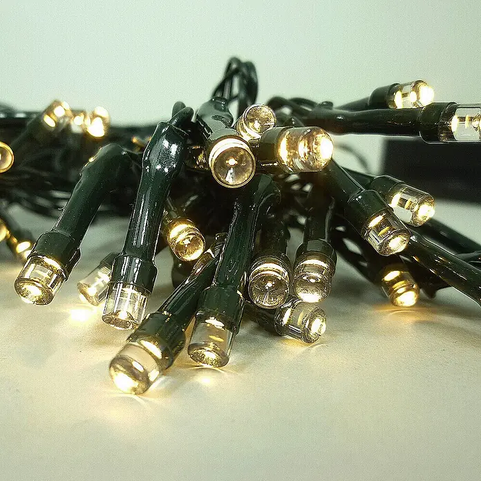 Solarlichterkette 48 LED warmweiß 14,5m -  - Warmweiße LED-Lichterkette mit grünem Kabel.