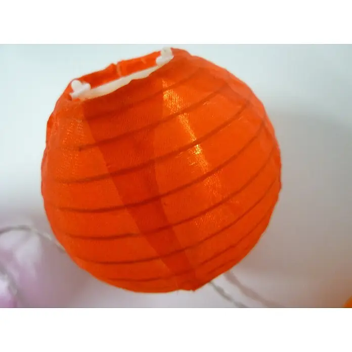 LED Solar-Lampion Lichterkette 10-flg. -  - Orange Kugel-Stofflaterne, Teil einer Lichterkette.