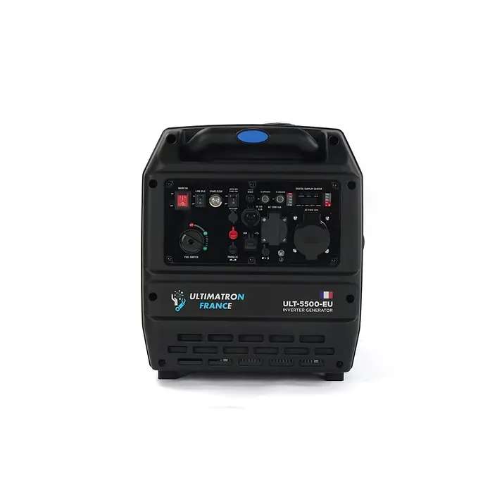 Ultimatron ULT-5500, 5,5 kW Benzin Stromerzeuger -  - Schwarzer tragbarer Inverter-Generator mit einer prominenten Bedienkonsole, Schaltern, Digitalanzeige und Steckdosen.