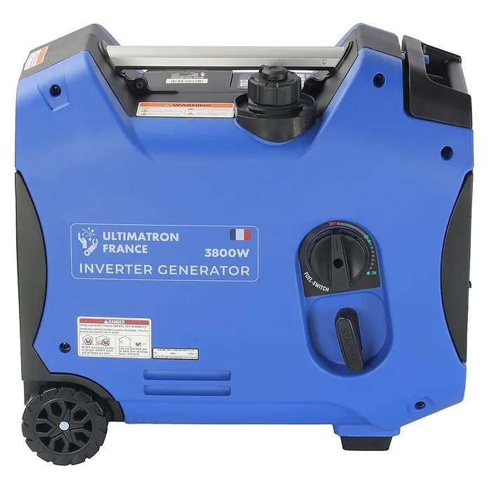 Ultimatron ULT-3800, 3,8 kW Benzin Stromerzeuger -  - Blauer Ultimatron France 3800W Inverter-Generator mit Rädern, Tankdeckel und Bedienelementen an der Seite.