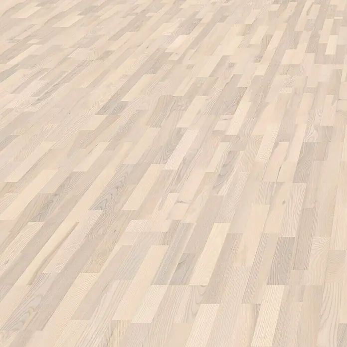 Living by Haro Parkettmuster Esche Weiß - 290 x 180 x 12 mm, Schiffsboden - Helles, gebleichtes Holzbodenmuster, ideal für moderne und minimalistische Innenräume. Die subtile Maserung verleiht Wärme.