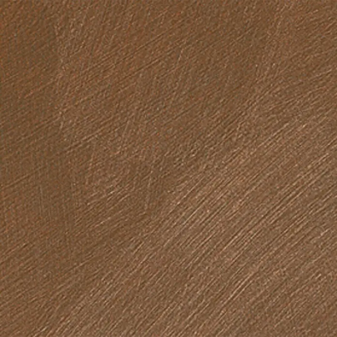 SCHÖNER WOHNEN-Farbe Trendstruktur Farbeffektputz Metall-Optik Effektfarbe - Kupfer, Glänzend, 375 ml - Detailansicht einer gebürsteten Kupferoberfläche mit feinen Kratzern, die eine warme und industrielle Ästhetik erzeugt.
