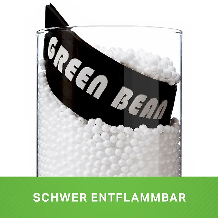 Green Bean EPS Perlen Sitzsack Füllung Nachfüllpack 1 L -  - Transparenter Behälter mit weißen Perlen und einem schwarzen 'GREEN BEAN'-Einsatz. Das Produkt ist schwer entflammbar.