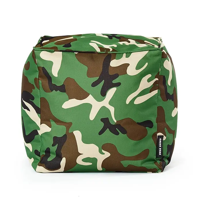 Green Bean Sitzhocker Cube mit EPS Füllung 40x40x40 cm Camouflage Grün -  - Tarnmuster Sitzsack-Würfel in Grün, Braun, Schwarz und Beige mit "GREEN BEAN"-Etikett.