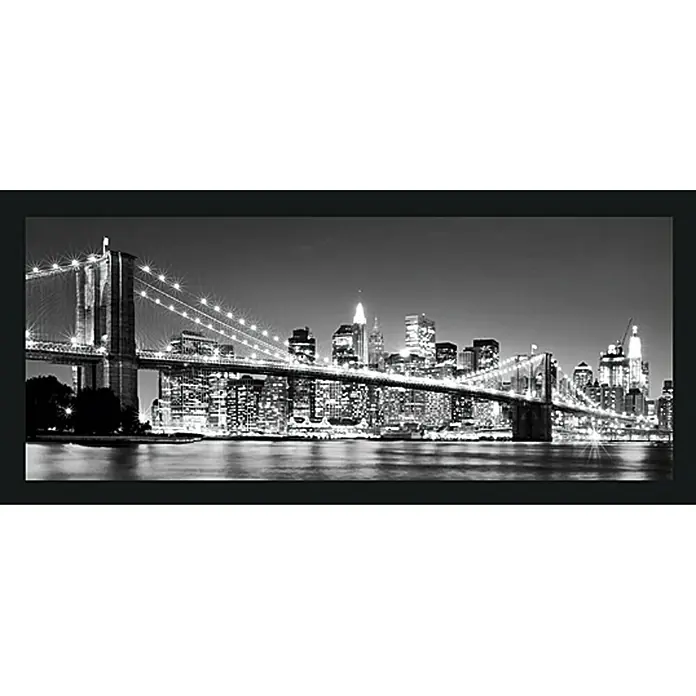 ProArt Bild Oversized - Night-Bridge, B x H: 124 x 50 cm - Schwarzweißbild der Brooklyn Bridge mit funkelnden Lichtern und der Skyline von New York.