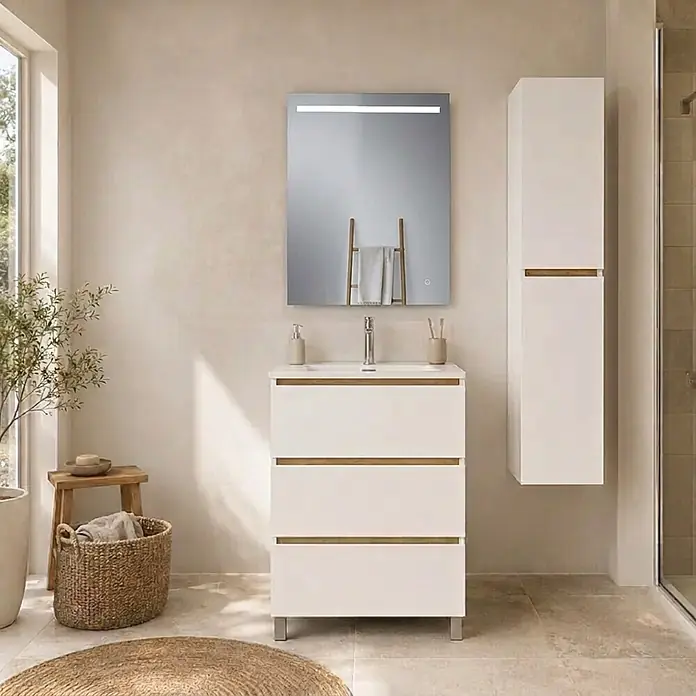 Conjunto de mueble de baño Noa con espejo y columna - Ancho total del mueble de baño: 60 cm, Blanco y roble, Mate - Mueble de baño blanco con tres cajones y lavabo, acompañado de un espejo y una columna a juego, todo con detalles de madera clara.