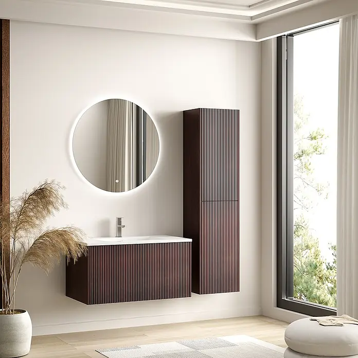 LOMAZOO Badmöbel-Set Rovani 80 cm Nussbaum Rillenfront, Waschbecken Weiß -  - Schwebender dunkelbrauner, geriffelter Badunterschrank mit weißem Waschbecken und passendem Hochschrank.