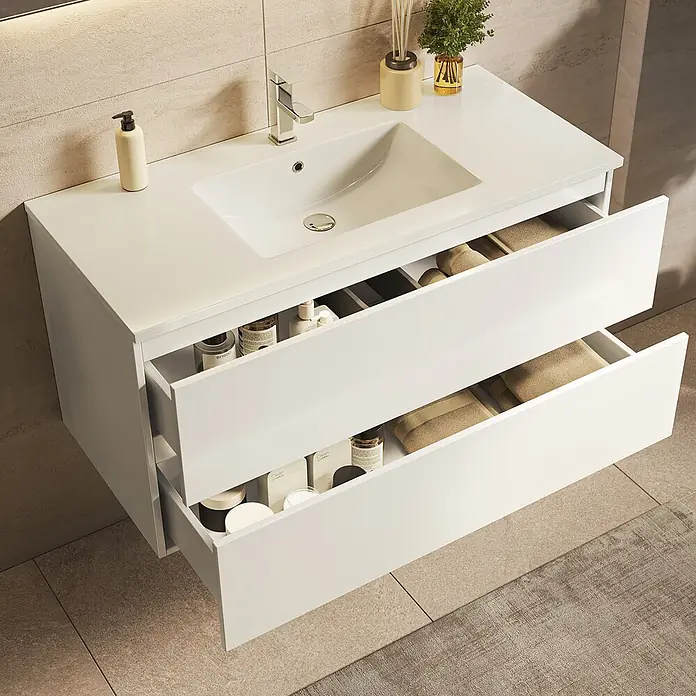 LOMAZOO Badmöbel-Set Nuvano 100 cm Weiß glänzend, Waschbecken Weiß -  - Weißer wandmontierter Badezimmerschrank mit integriertem Waschbecken und zwei offenen Schubladen für Toilettenartikel und Handtücher.