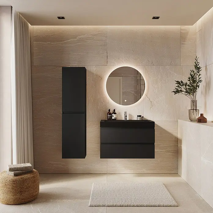 LOMAZOO Badmöbel Zarivo 80 cm Schwarz matt, Waschbecken Schwarz -  - Moderne schwarze Badmöbel mit Waschbecken, passendem Hochschrank und beleuchtetem Spiegel in einem gefliesten Bad.